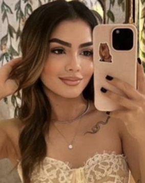 Brown hair london escort Ambiona  located in Gloucester Road